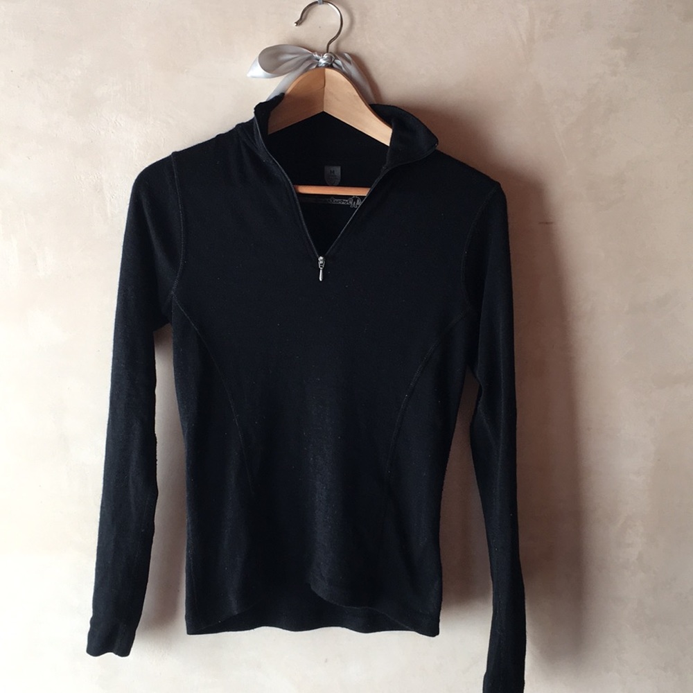 Smartwool 1/4 zip sweater. M